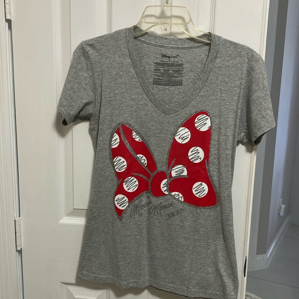 Minnie Mouse T- Shirt. Size-S